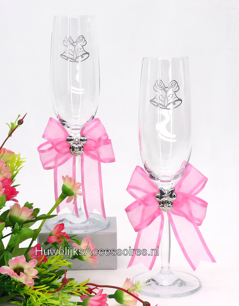 Disney Disney Champagneglazen met Mickey en Minnie versierd met roze strikken