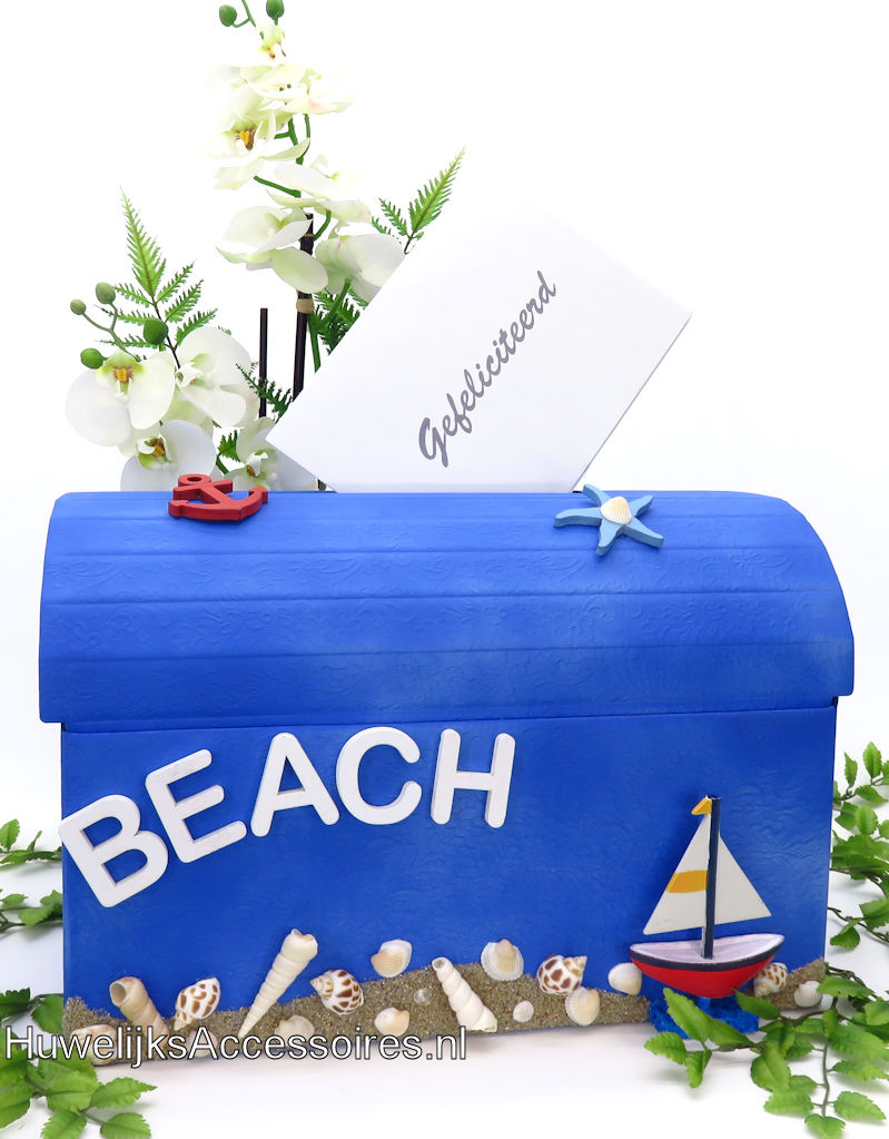 Blauw strand thema enveloppendoos versierd met schelpen