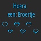 JERMA allerhandestickers Geboorte sticker Hoera een broertje blauw kobalt