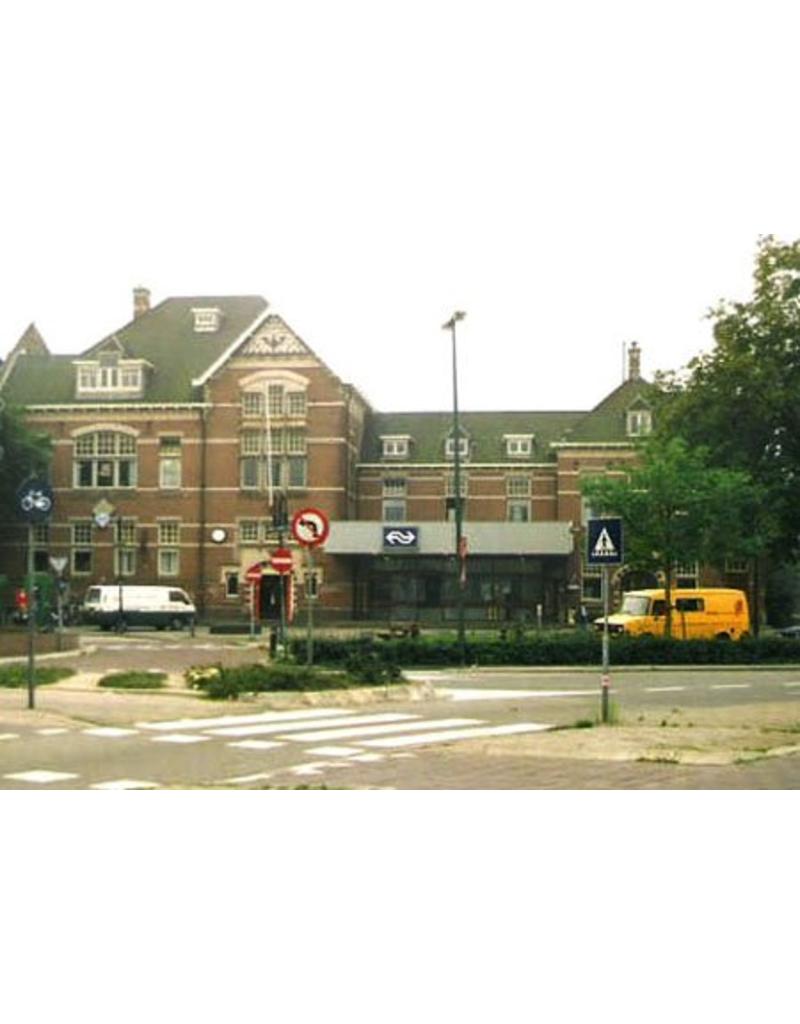 NVM 30.00.037 NS stationsgebouw Woerden