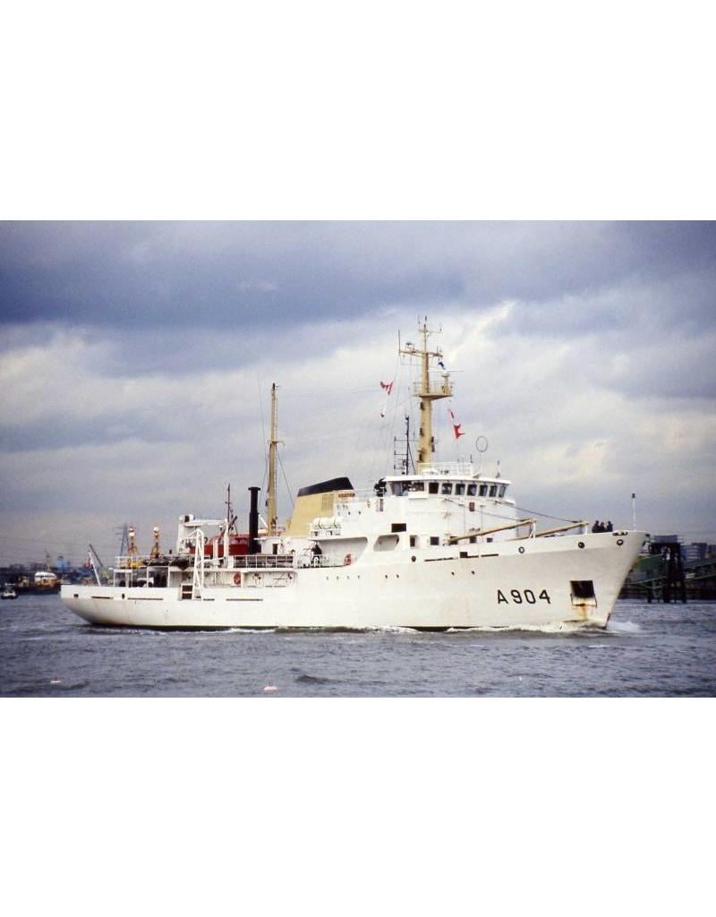 MBT 10.11.036 HrMs opnemingsvaartuigen "Buyskes" A904, "Blommendal" A905 (1973)