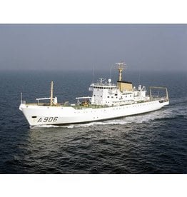 NVM 10.11.037 HrMs oceanografisch onderzoekvaartuig "Tydeman" A906 (1976)