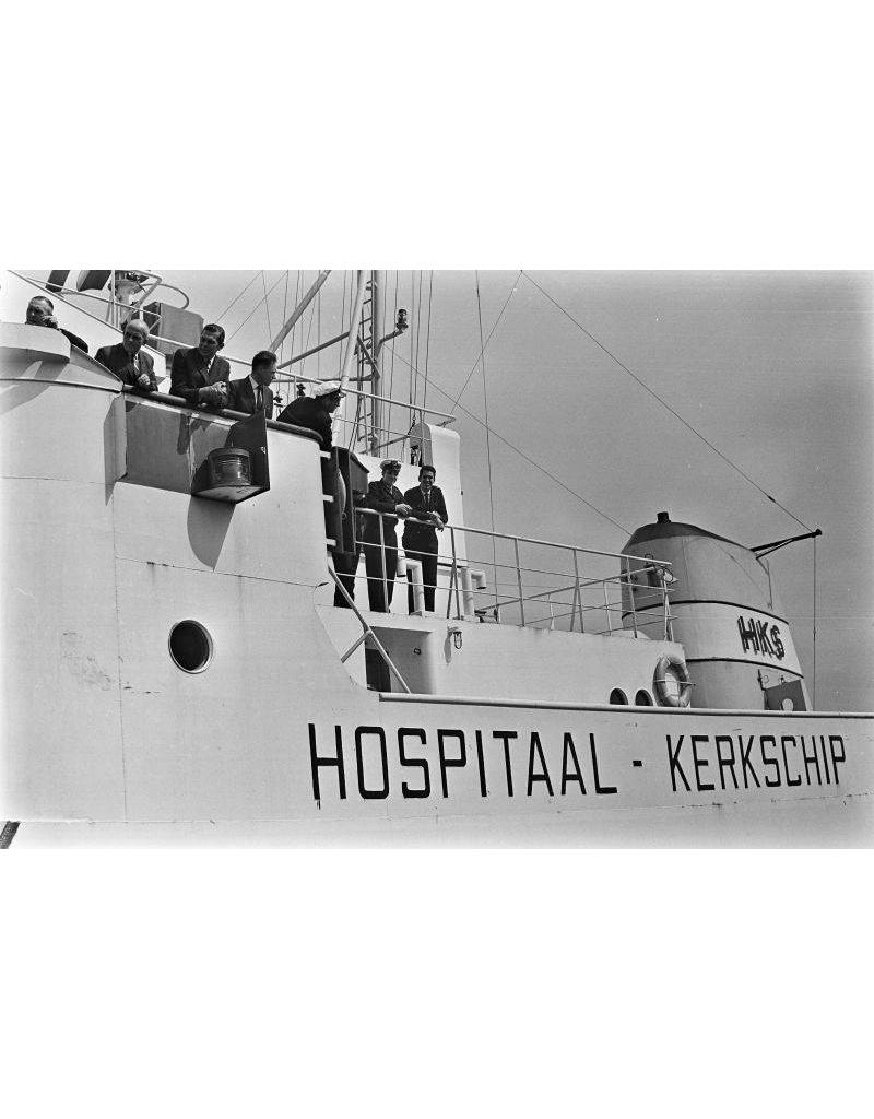 NVM 10.13.002 Krankenhaus-Langhaus "De Hoop" (1954) - Ver. Kirche Krankenhaus-Schiff "Hope"