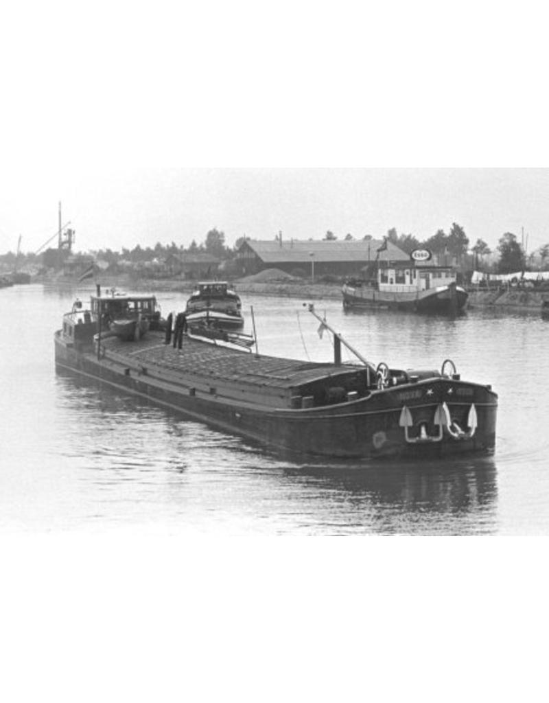MBT Spits Barge - Building Plan Scale 1 : 40 (10.15.017)