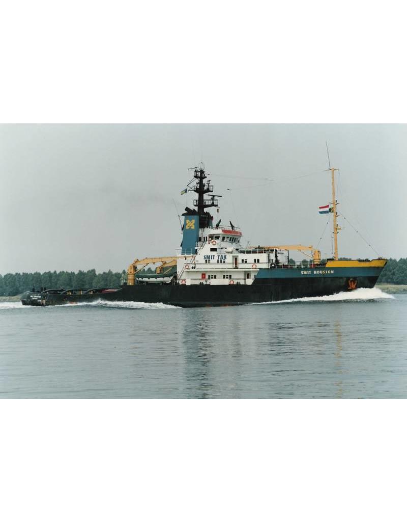 MBT 10.20.011 ocean-going tug ms "Smit Singapore" (1983) - Smit Internationale