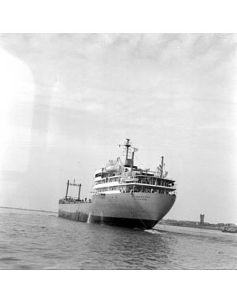 NVM 10.20.082 bulkcarrier ms "Holendrecht" (1958) - Van Ommeren;