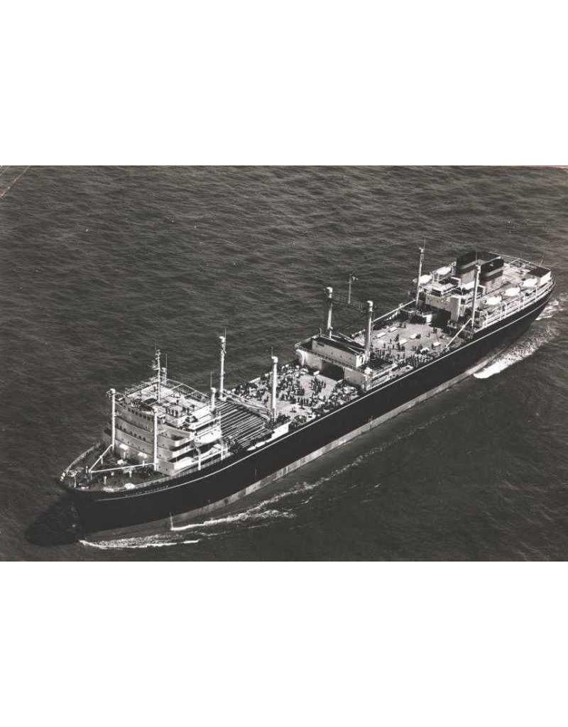 MBT 10.20.116 Whale factory ship ms " Willem.Barendsz II" (1955) - Whale Fishery Co.