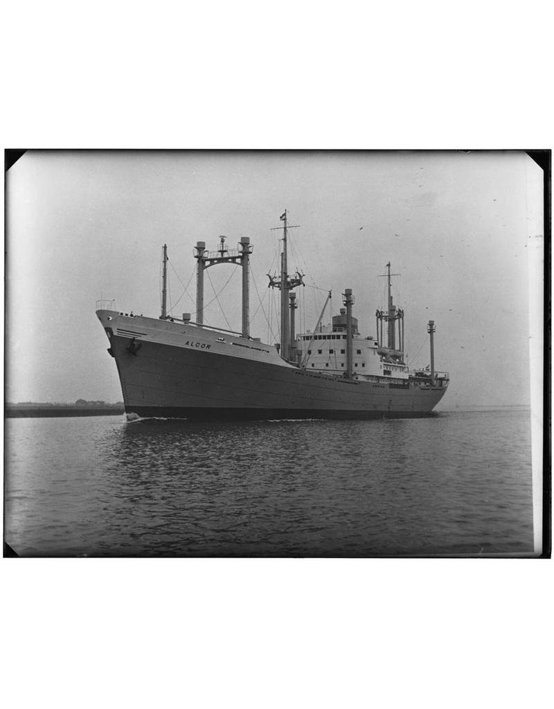 MBT 16.10.031 vrachtschip ms "Alcor" (1957) - v.Nievelt Goudriaan