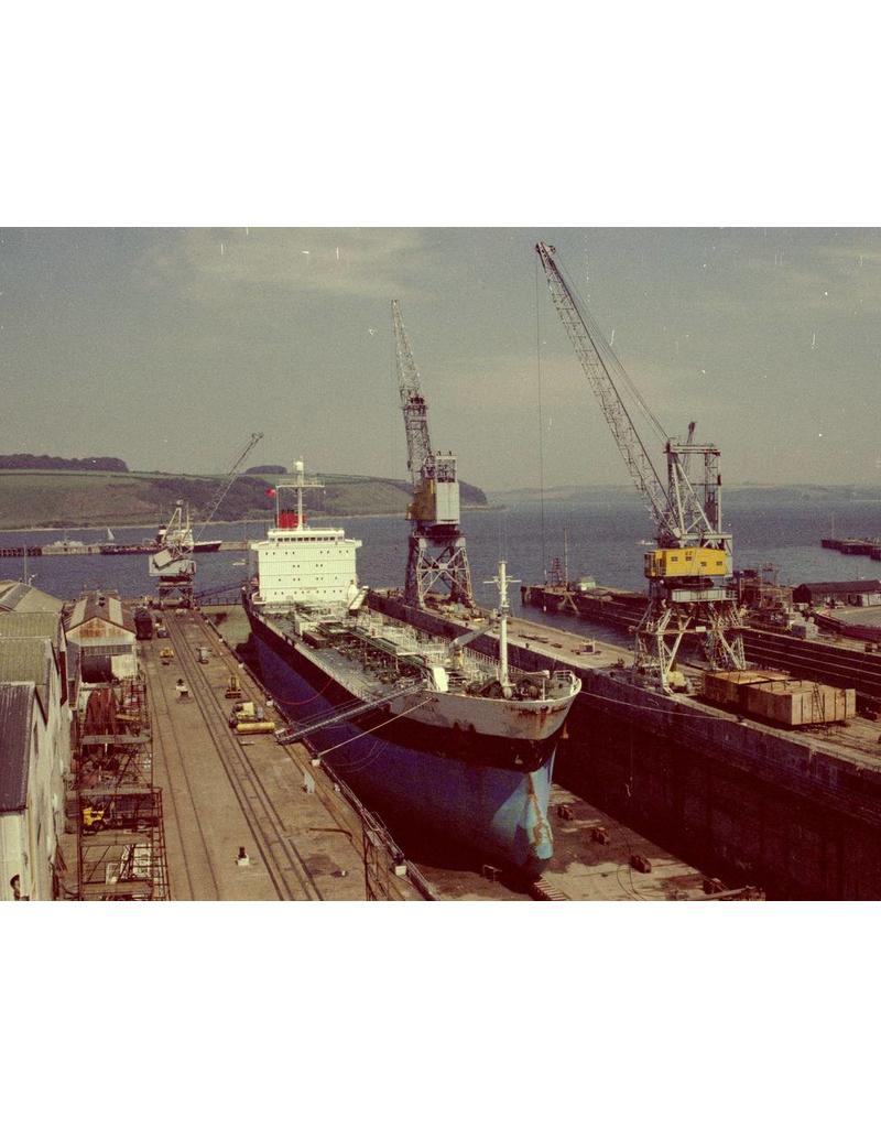 MBT 16.10.082 Tanker ms "Caurica"(1982), "Cardissa" (1983) - Shell