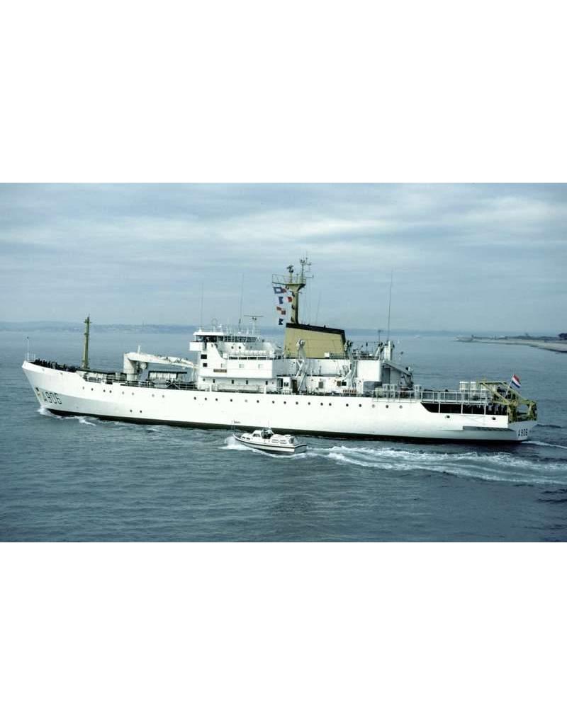 MBT 16.11.001 HrMs Oceanografisch onderzoeksvaartuig "Tydeman" A906 (1976)