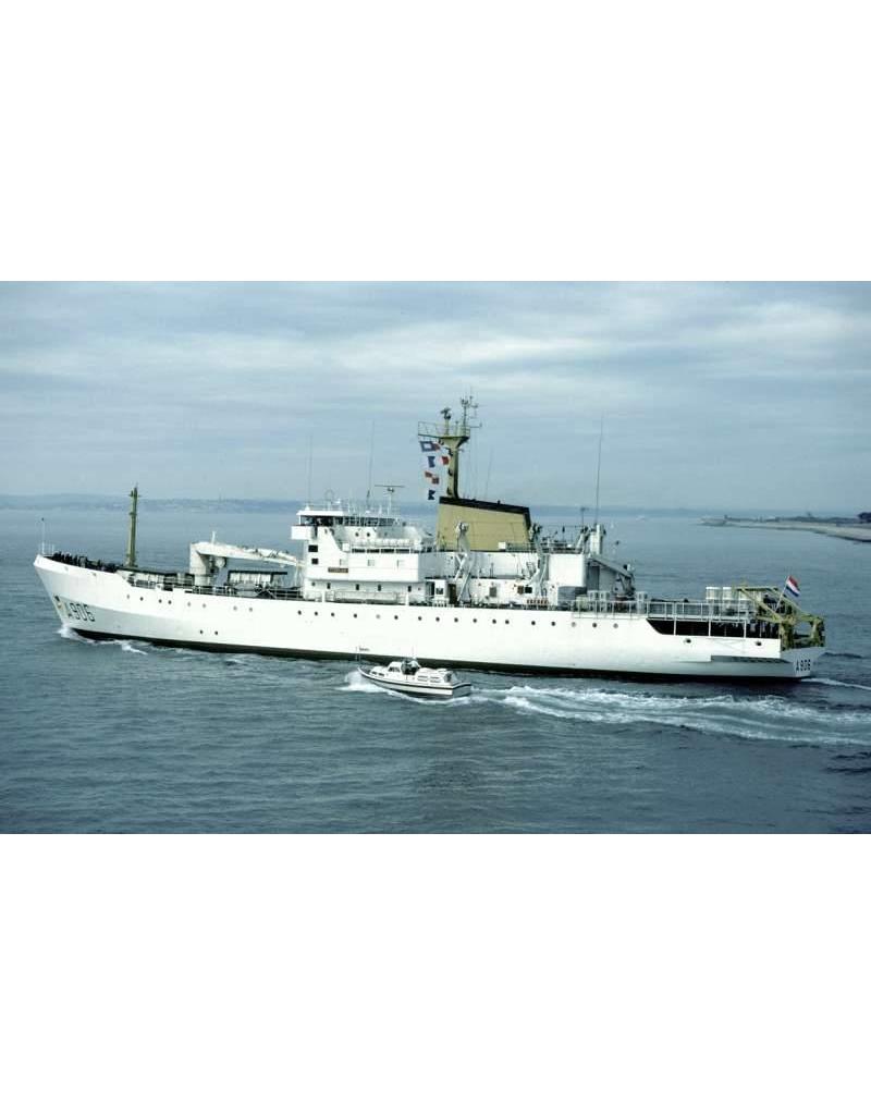NVM 16.11.001 HrMs Oceanografisch onderzoeksvaartuig "Tydeman" A906 (1976)