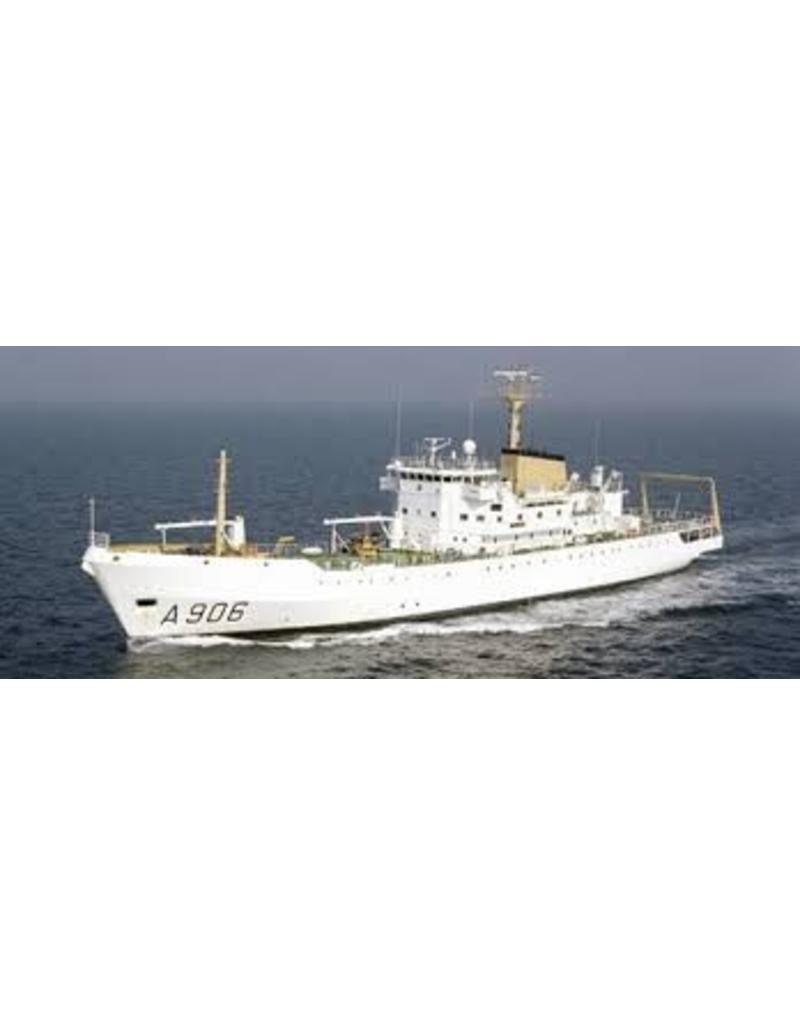 MBT 16.11.001 HrMs Oceanografisch onderzoeksvaartuig "Tydeman" A906 (1976)