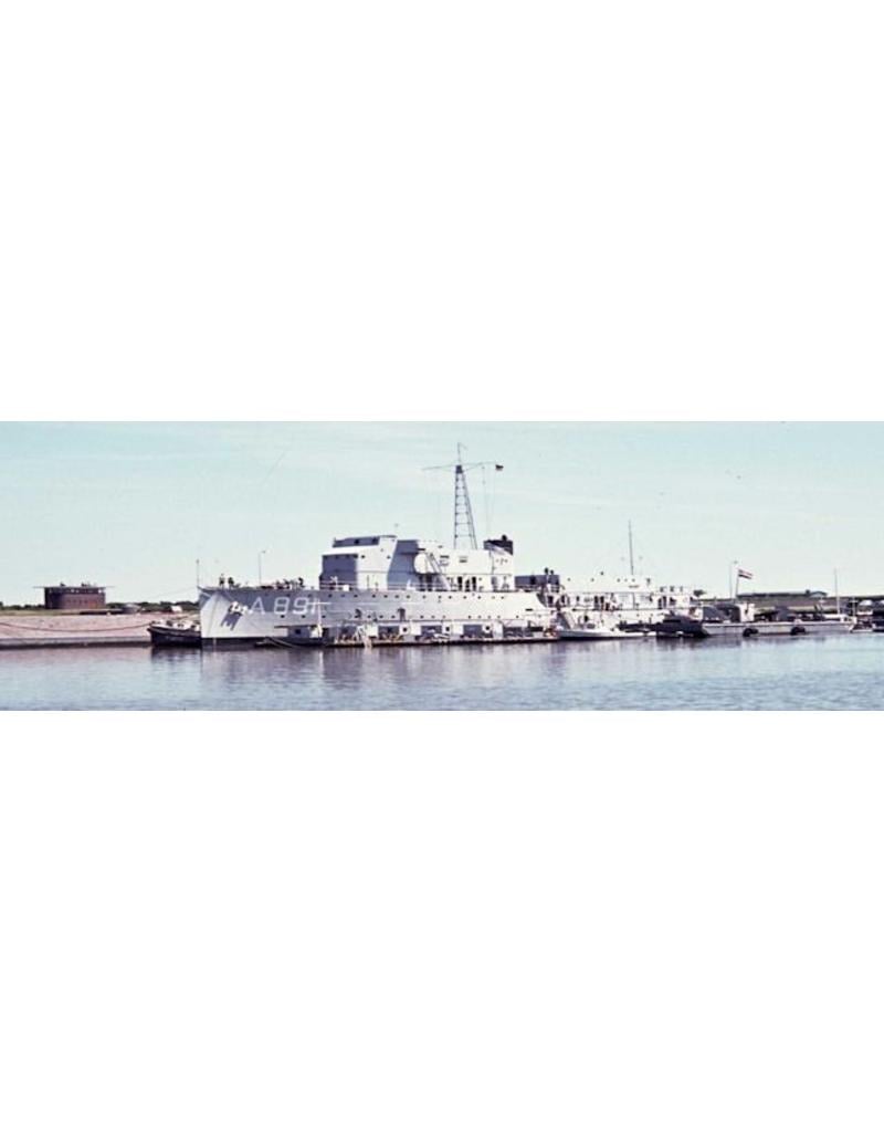 MBT 16.11.007 HrMs Flotilla Vessel "Soemba", "Flores" (1926)