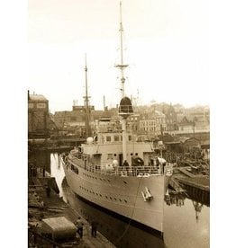 MBT 16.11.008 HrMs Minelayer "Jan van Brakel" (1936) after conversion to escort vessel (1944)