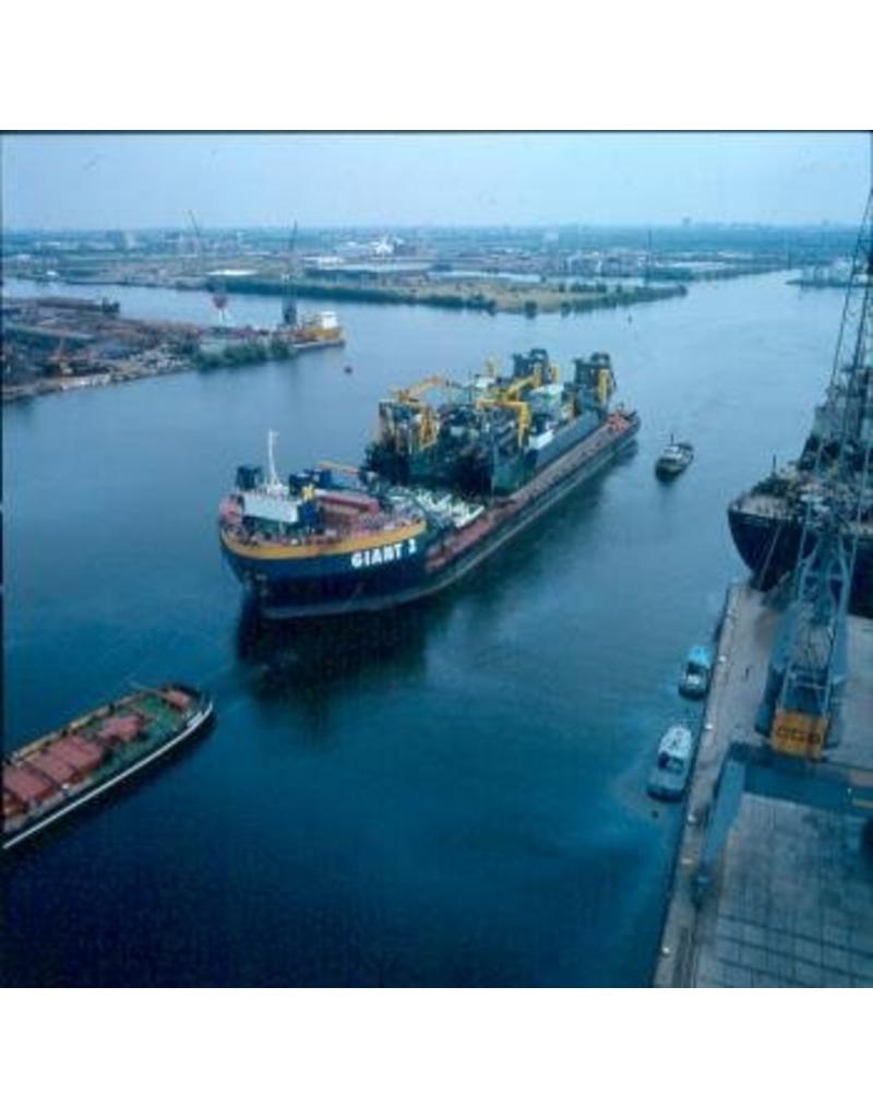 MBT 16.19.039 submersible pontoon Giant 2 (1976) - Smit Internationale