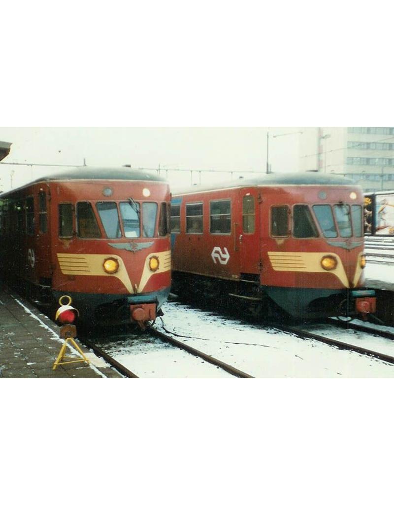 NVM 20.04.002 DE-2-Wagen-Zug 61-106 - ("Blauer Engel") auf 0 und H0 Spur
