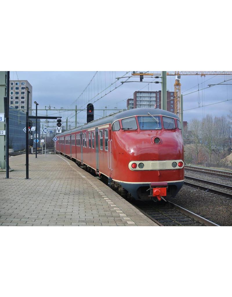 MBT 20.04.004 DE three-car set 111-152 - Plan U for gauge 0