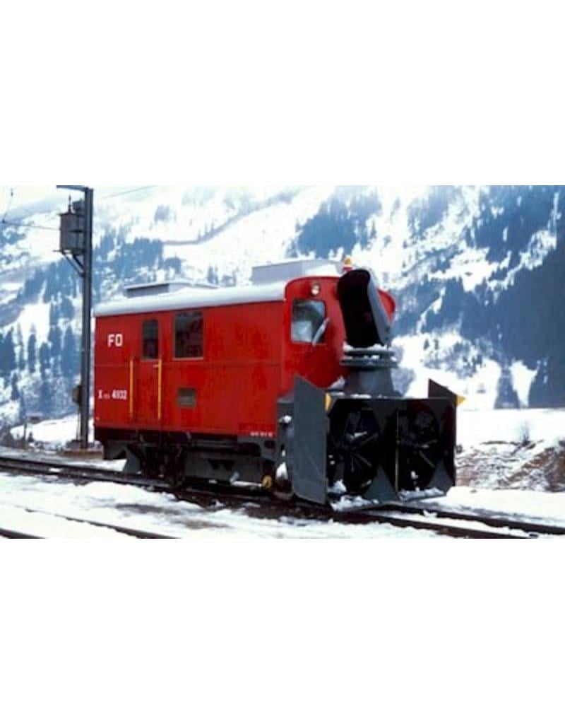 MBT 20.39.001 sneeuwruimer Xrote 4931-33 Furka-Oberalpbahn voor spoor H0