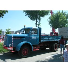 NVM 40.04.003 Henschel HS 130-Diesel-Traktor