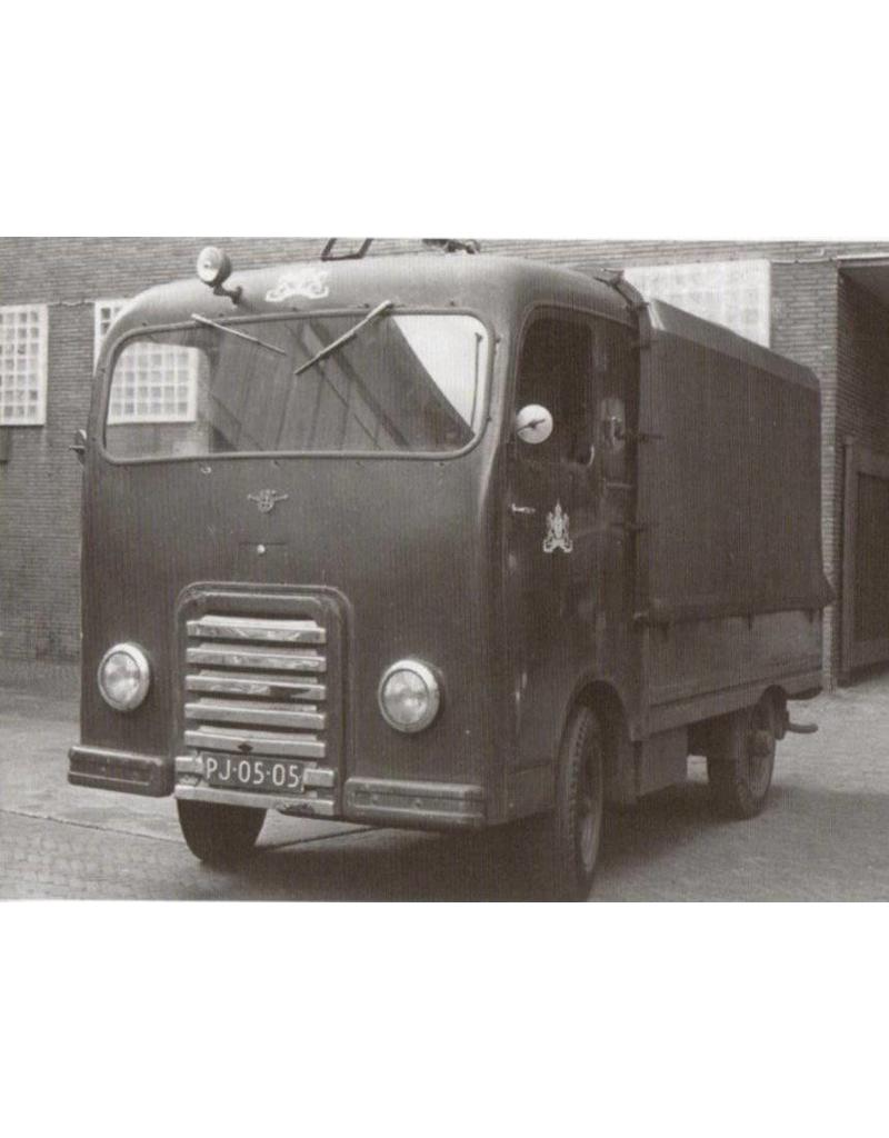 MBT DAF A10 Lieferwagen - Bauzeichnung Maßstab 1 : 35 (40.04.008)