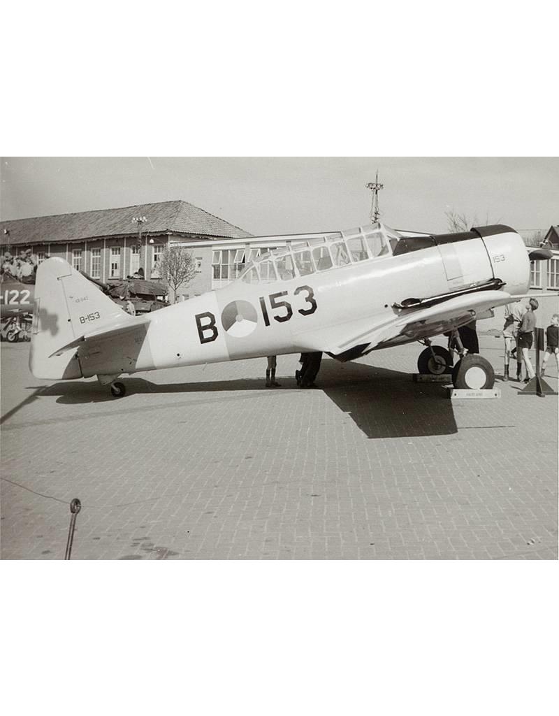 MBT 50.12.003 North American Harvard II