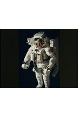 NVM 50.20.002 astronaut met MMU