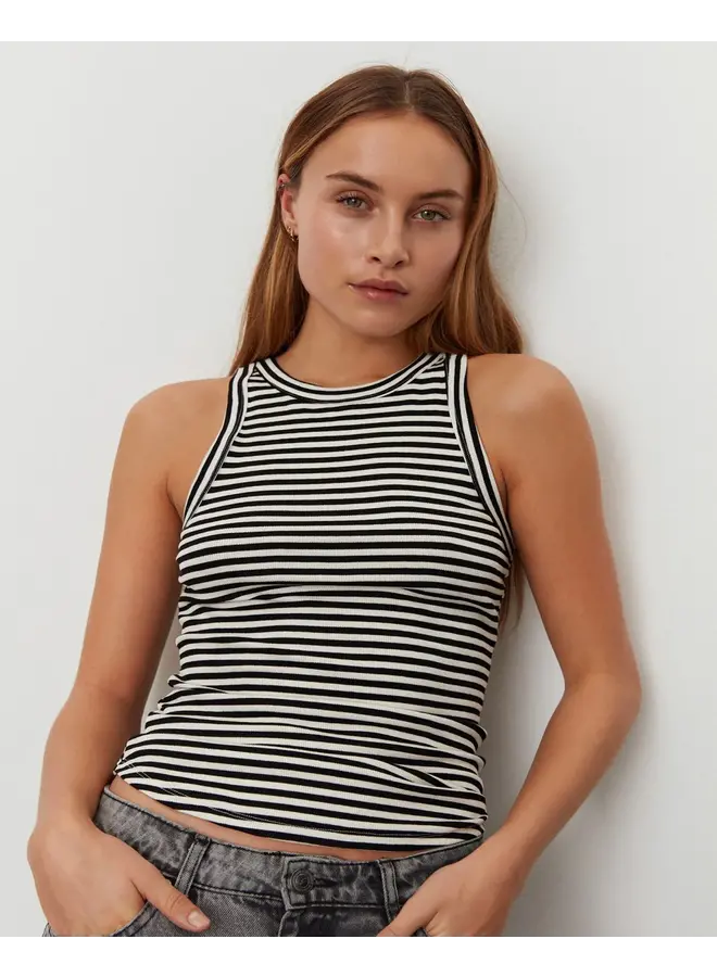 TOP Jullie black striped