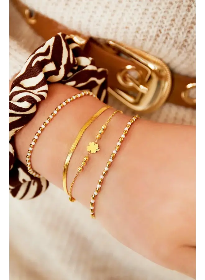Multi chain Armband