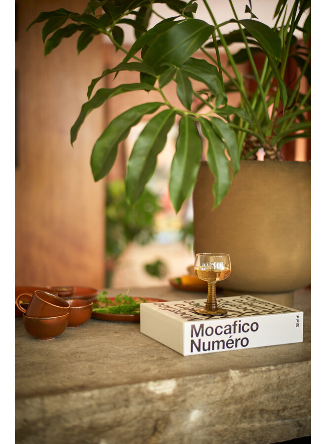 Swirl wine glass - green