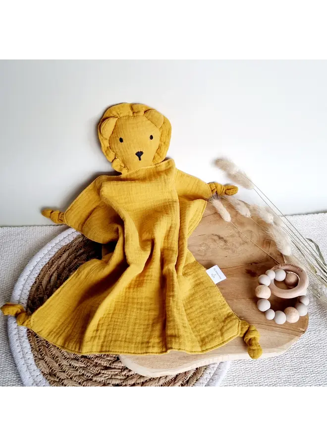 Muslin cuddly toy