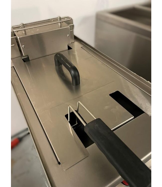 Occasion: Friteuse | 18L | expertise model | 400V | 18kW | (H)85/96x(B)40x(D)75cm