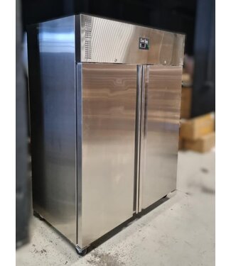 Chef Line Occasion: Koelkast Chef Line | 1476L | RVS | Dubbeldeurs | Met wielen | (H)201x148x83cm