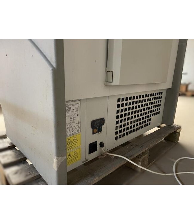 Occasion: Koeltoonbank | VE-8 | Vlees- en zuivel producten | (B)105,5x(D)80x(H)91/123,5cm