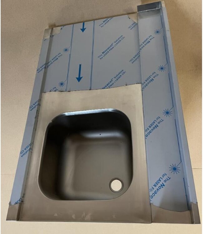 Occasion: RVS Aanvoertafel met spoelbak | Rechts van machine | (B)110x(D)70x(H)85cm