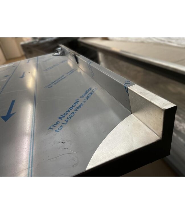 Occasion: RVS Werktafel met onderschap en tussenplank | (B)115x(D)70x(H)87,5cm