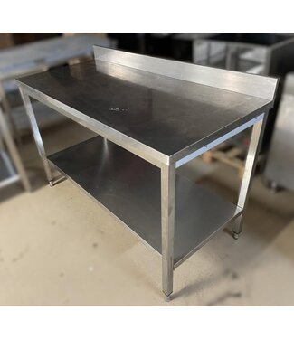 Occasion: RVS Werktafel met onderplank en spatrand | (B)150x(D)70x(H)90cm