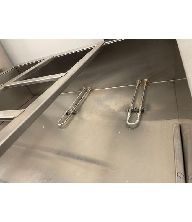 Showroom model: Bain-marie | 9x 1/2GN 200mm | (B)109,5x(D)92x(H)91cm