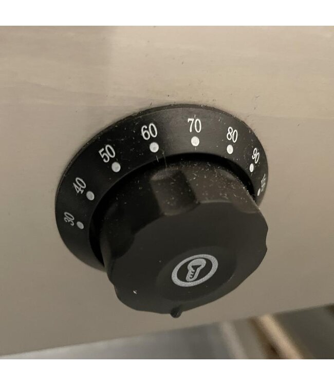 Showroom model: Bain-marie | 9x 1/2GN 200mm | (B)109,5x(D)92x(H)91cm