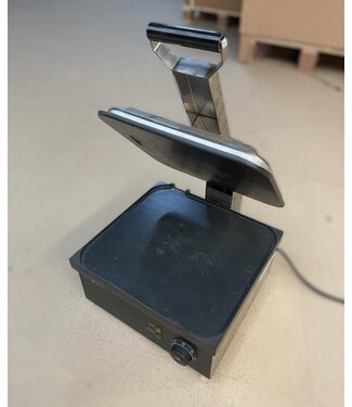 Occasion: Contactgrill | Hamburger grill | 2,2 kW | Gladde boven & onderkant | Grilloppervlak 350x330mm