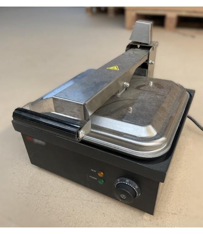 Occasion: Contactgrill | Hamburger grill | 2,2 kW | Gladde boven & onderkant | Grilloppervlak 350x330mm