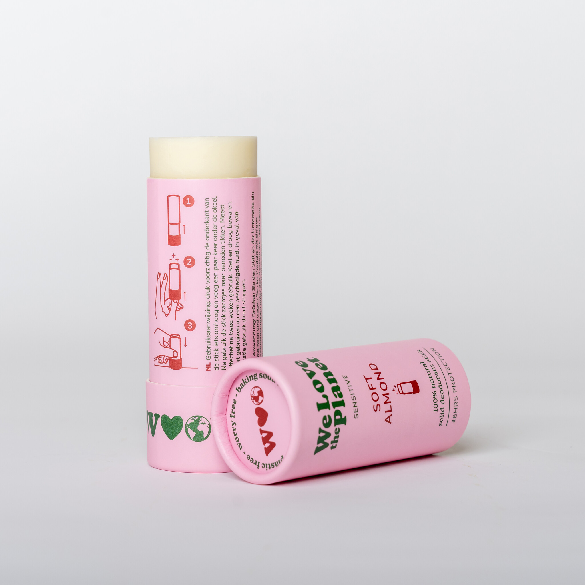 We Love The Planet Deodorant stick 40 g - Soft Almond (Sensitive)