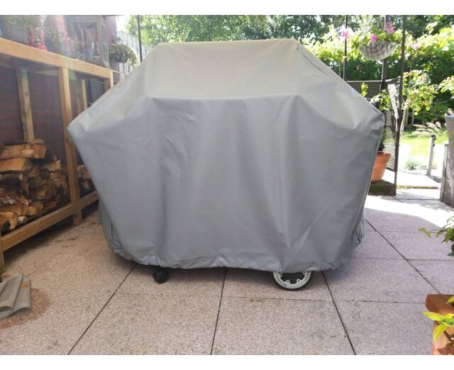 Hoes BBQ PVC 450 op maat gemaakt