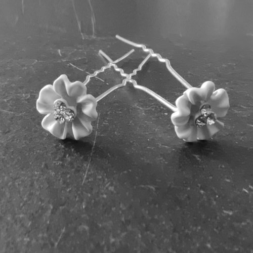 Zilverkleurige Hairpins - Flower met Diamantjes - 5 stuks 