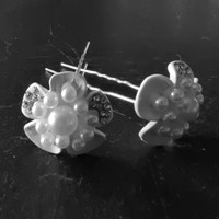 thumb-PaCaZa - Zilverkleurige Hairpins - Witte Bloem met Diamantjes en Pareltjes - 2 stuks-1