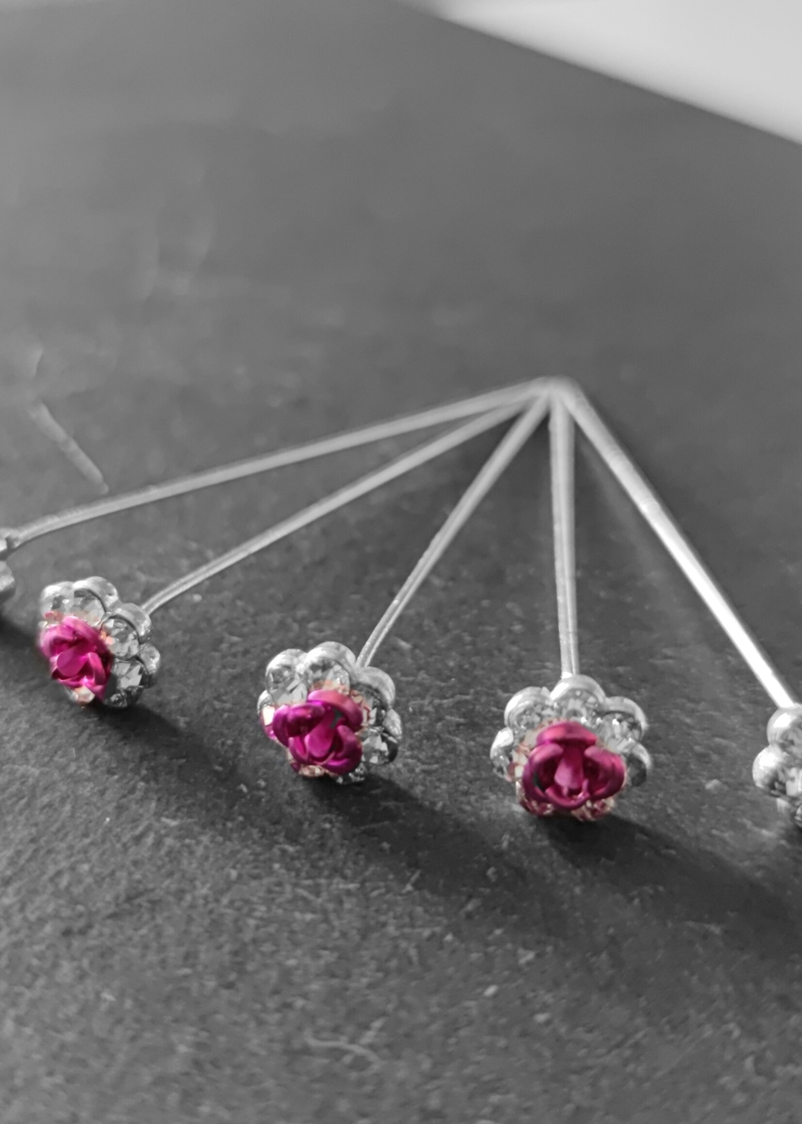 PaCaZa PaCaZa - Elegante Haarpins - Paarse Roosjes - Haarstekers - 5 Stuks