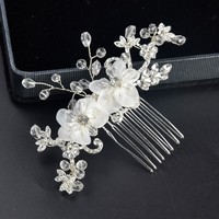 thumb-PaCaZa - Zilverkleurige Haarkam met Witte Bloemen en Diamantjes-2