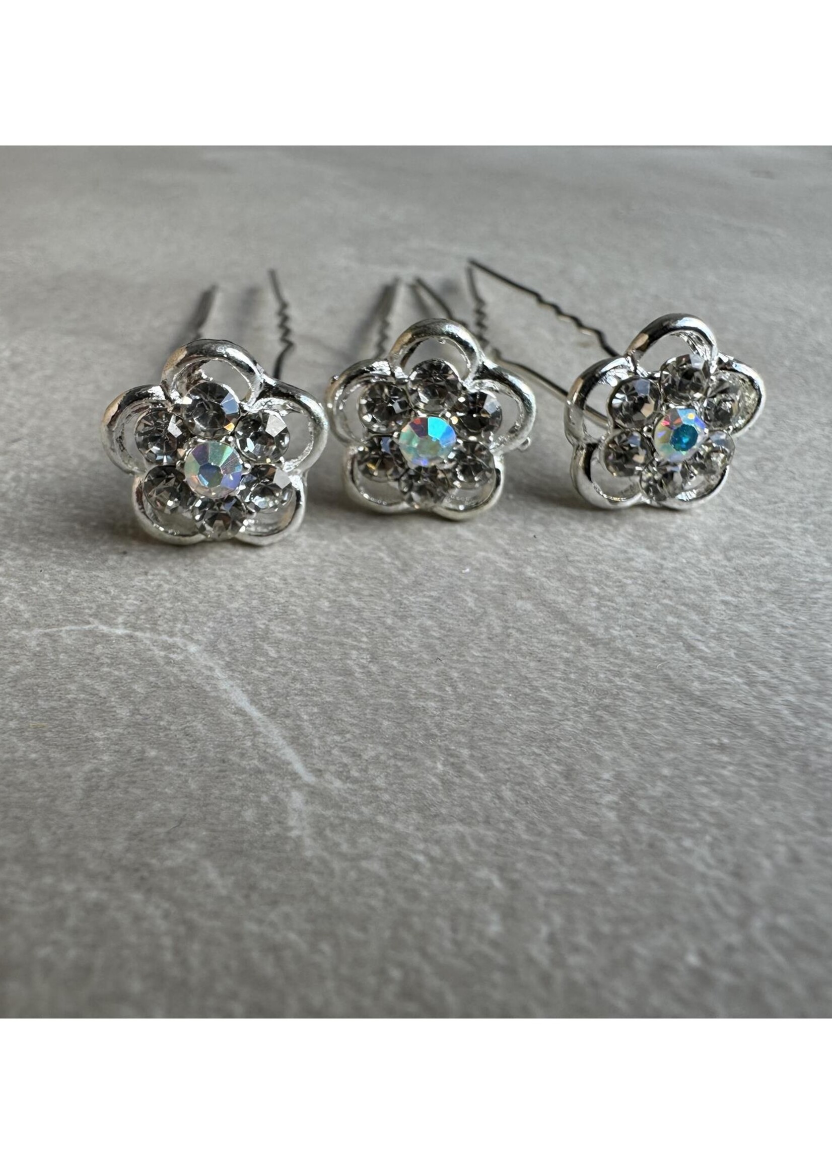 PaCaZa PaCaZa - Zilverkleurige Hairpins - Fonkelende Bloem en Diamantjes - 5 stuks