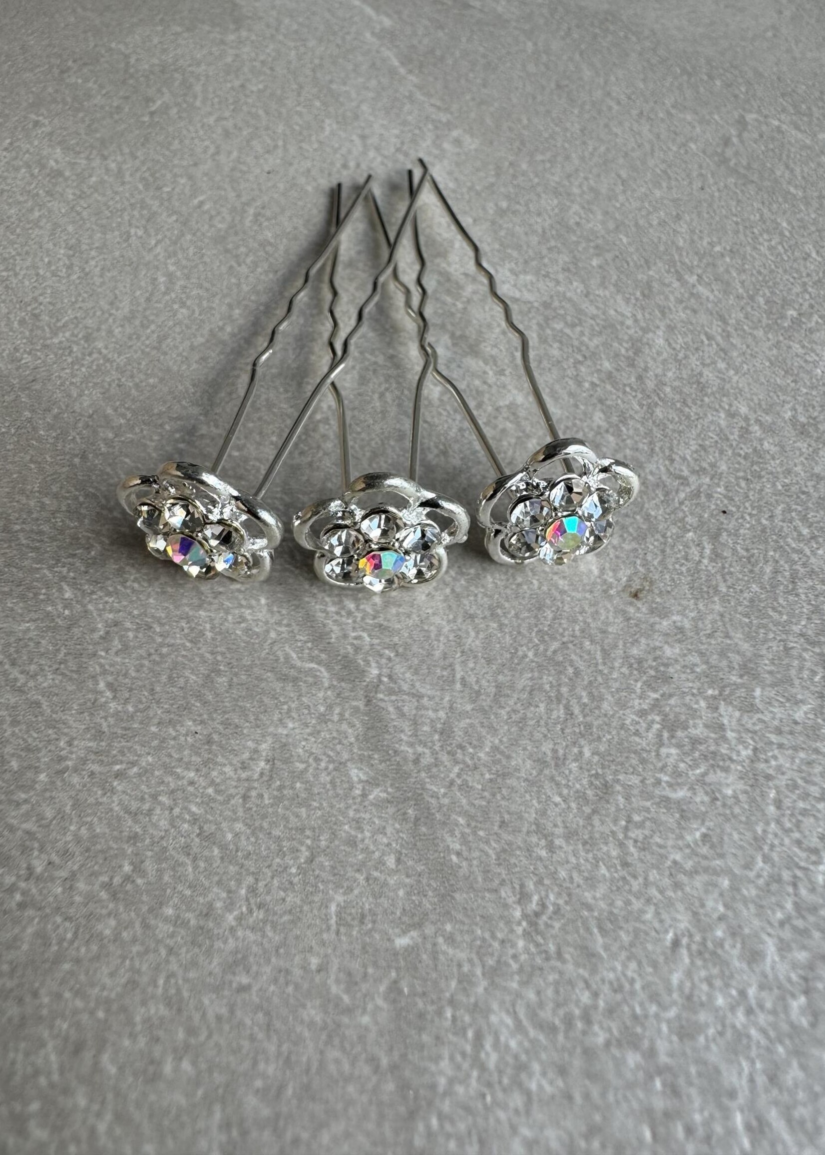 PaCaZa PaCaZa - Zilverkleurige Hairpins - Fonkelende Bloem en Diamantjes - 5 stuks