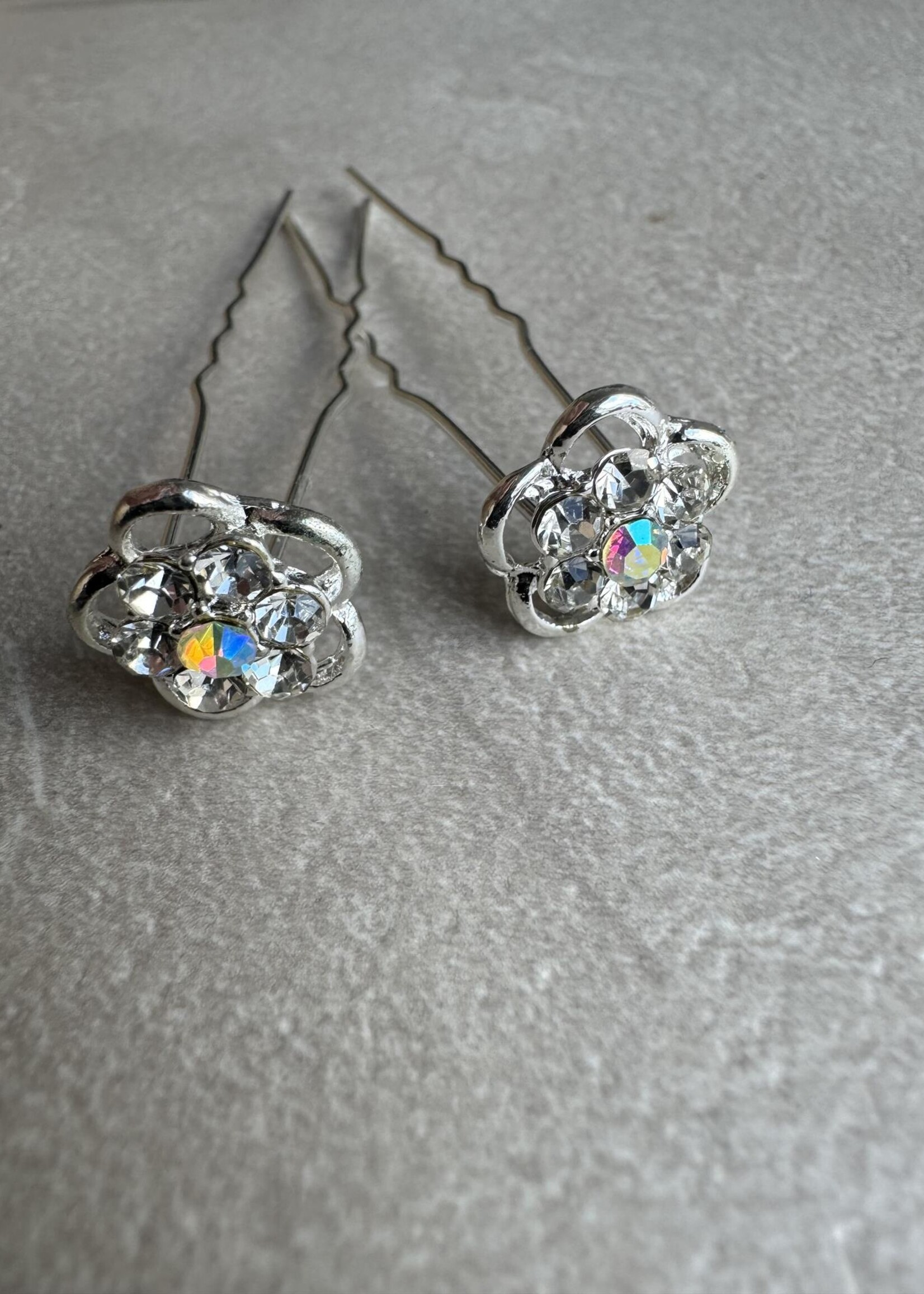 PaCaZa PaCaZa - Zilverkleurige Hairpins - Fonkelende Bloem en Diamantjes - 5 stuks