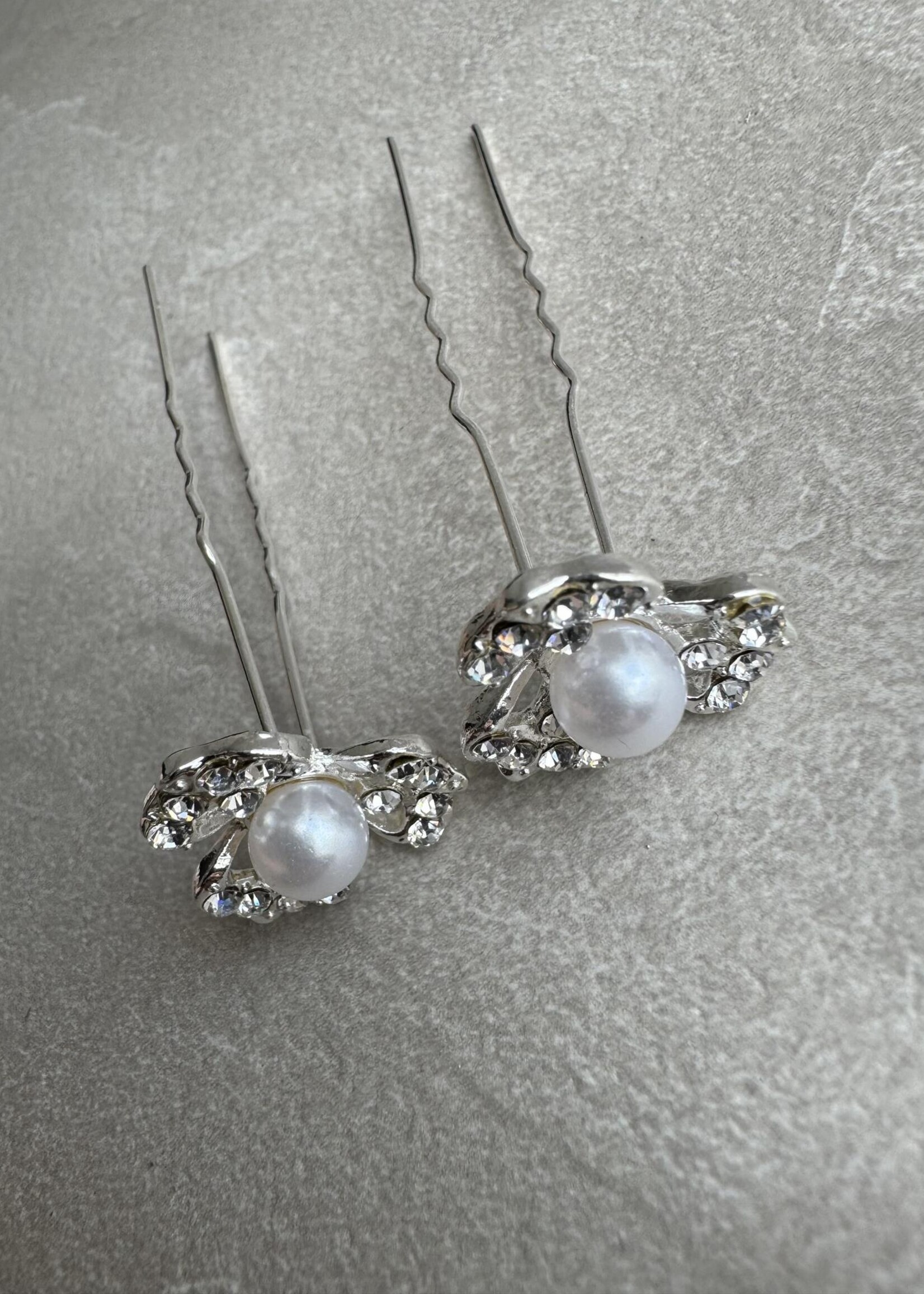 PaCaZa PaCaZa Bloem Haarspelden - Ivoorkleurige Parel en Diamantjes - Set van 5
